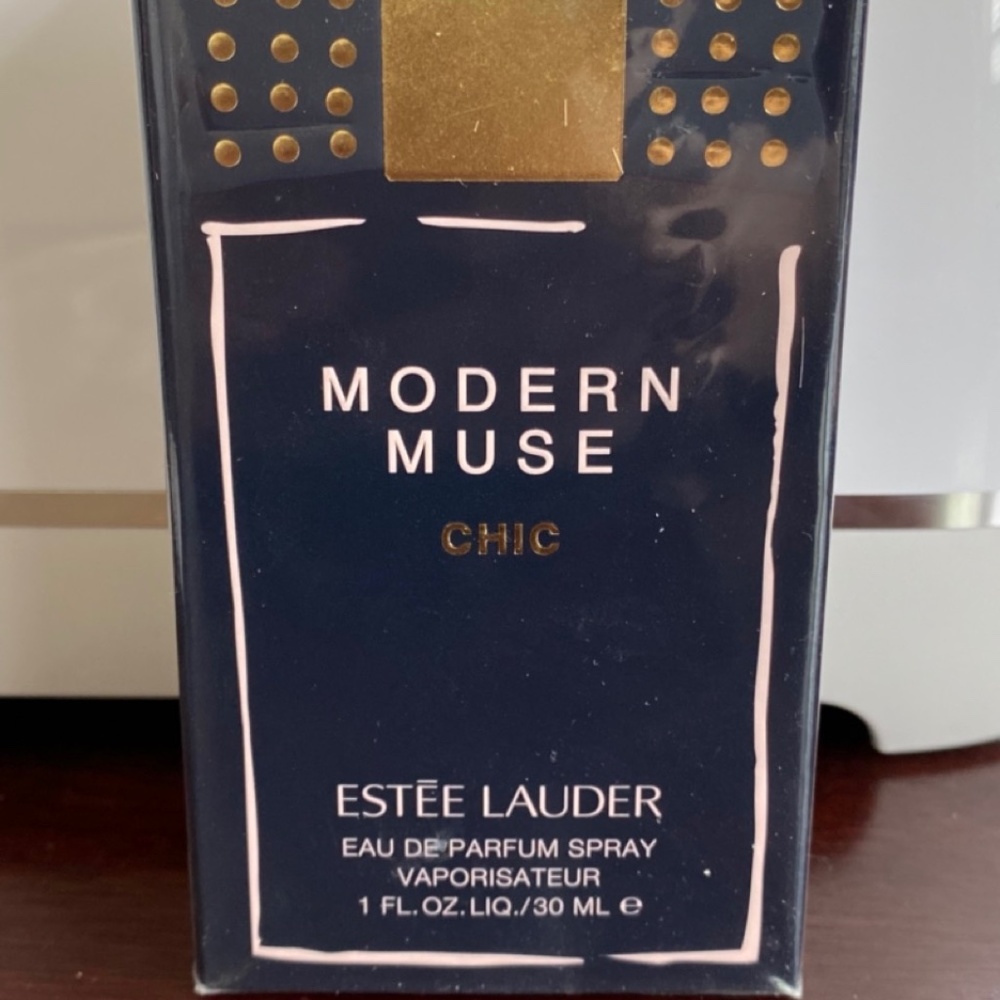 Modern Muse Chic Estée Lauder BRAND NEW
